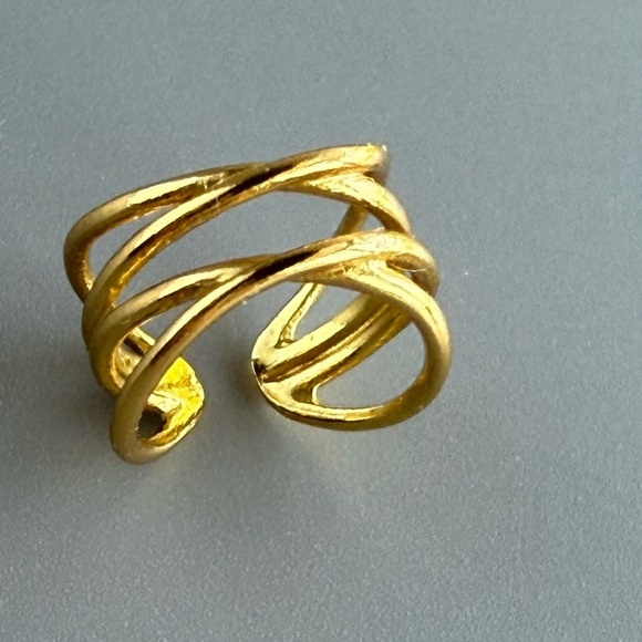 14k Gold Vermeil Simple Ear Cuff - Picture 3 of 6